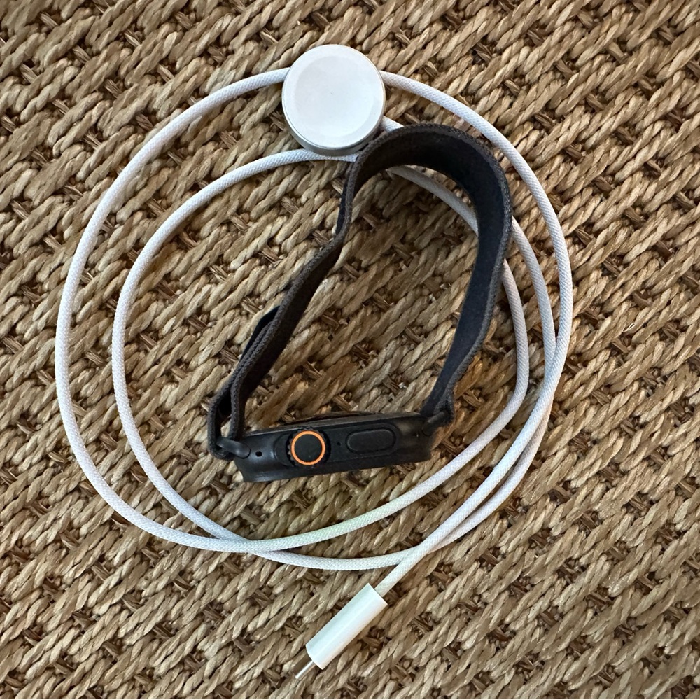 Apple Ultra Watch - Picture 3 of 7